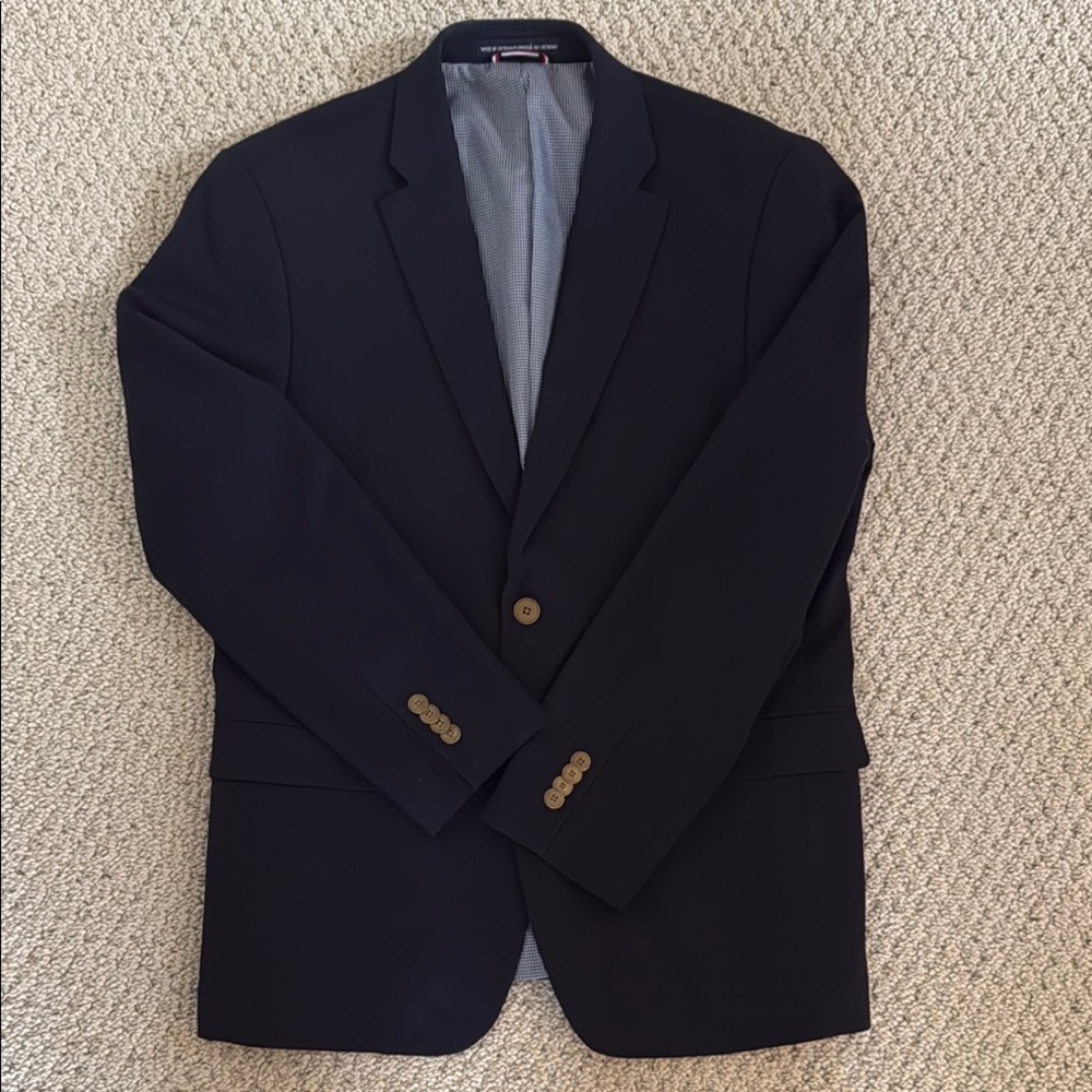 Tommy Hilfiger Navy Blue Single-Breasted Sport Coat with Notched Lapel